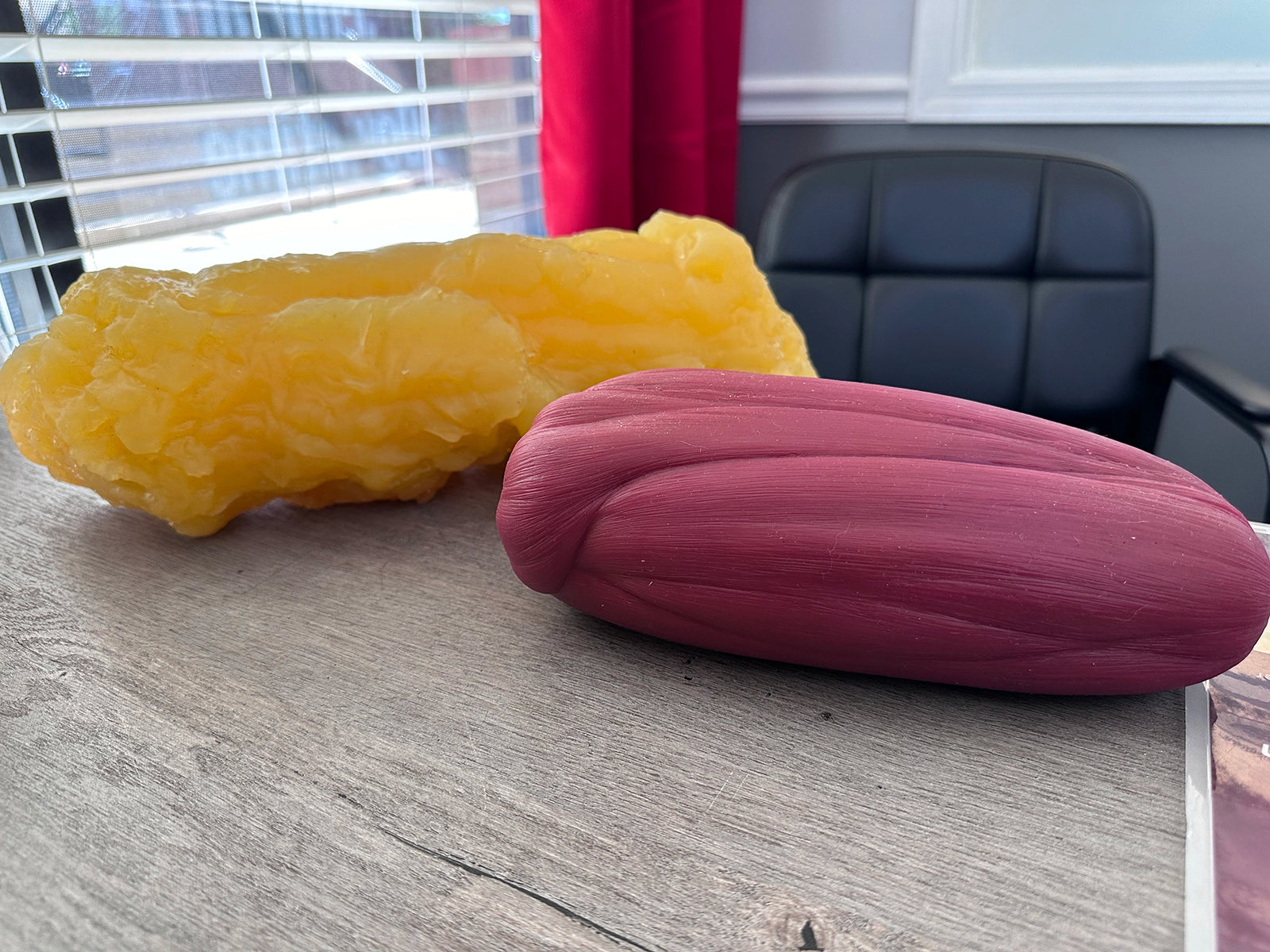 A 5lb model of body fat and a 5lb model of muscle mass