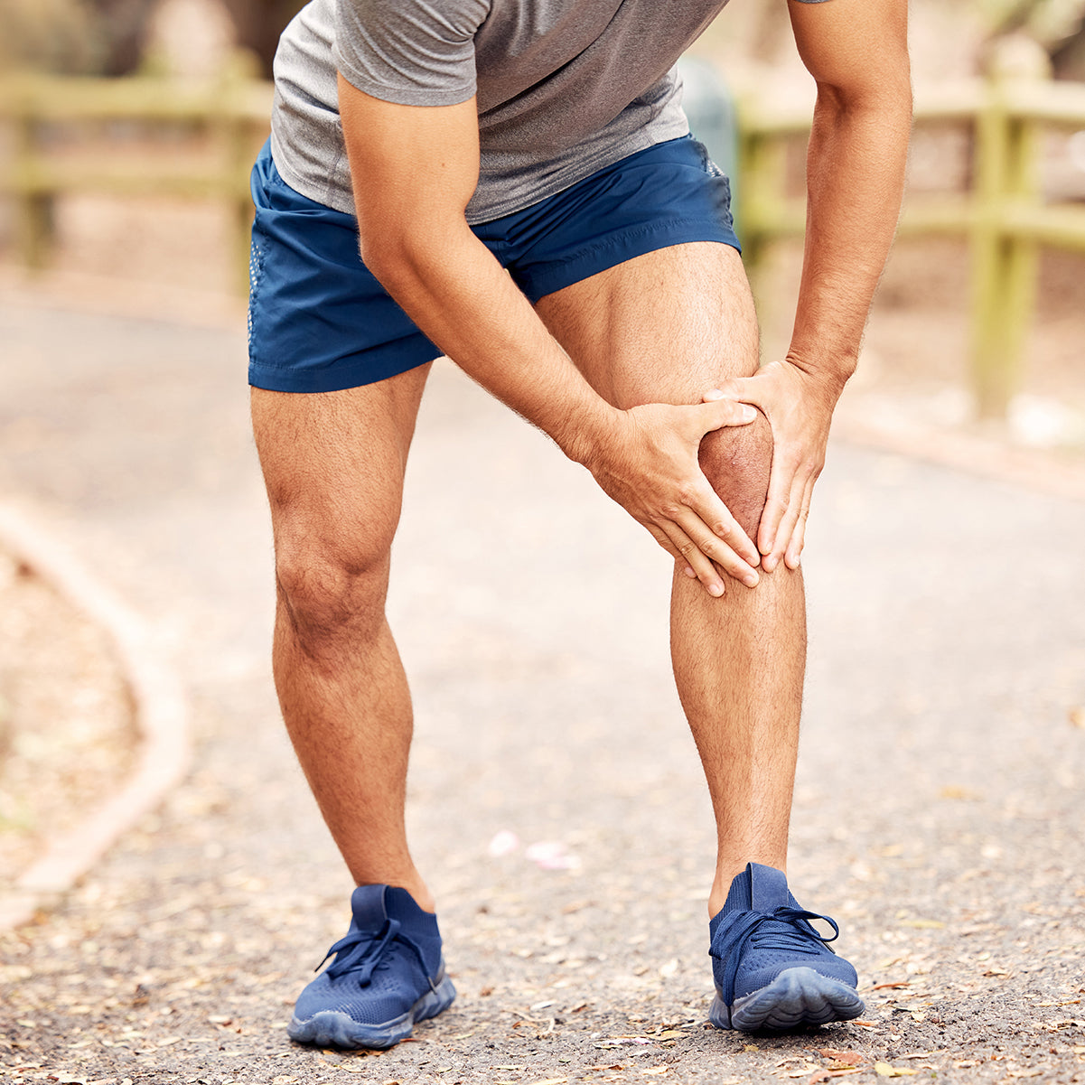A man with a knee that hurts